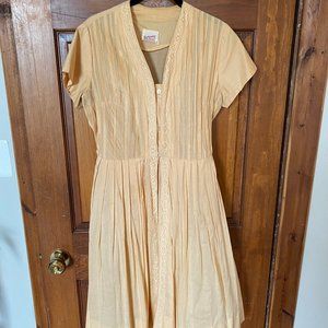 Vintage Peach Pleated Dress with Lace Detail